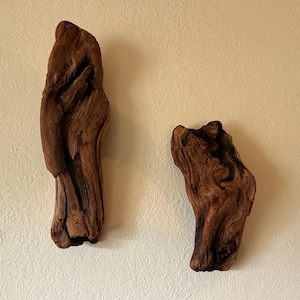 Elegant driftwood wall hangings for simple rustic decor