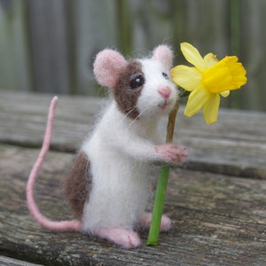 Needle Felted Pet Mouse, Custom Poseable Realistic Life Sized