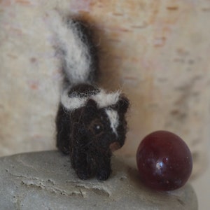 Felted Tiny Skunk, Poseable, Baby Skunk Miniature Needle felt