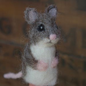 Needle felt finger puppet, Grey Mouse, Storytelling prop