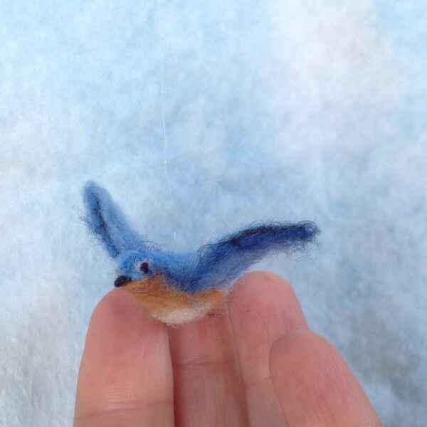Needlefelt Bluebird Tiny Flying
