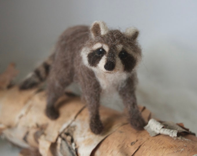 Needle Felting Craft Set Raccoon ,nonfinished 2021 . Raccoon Needle