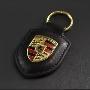 Porsche Crest Keyring Key Chain Leather Black Exquisite Set Gift Box