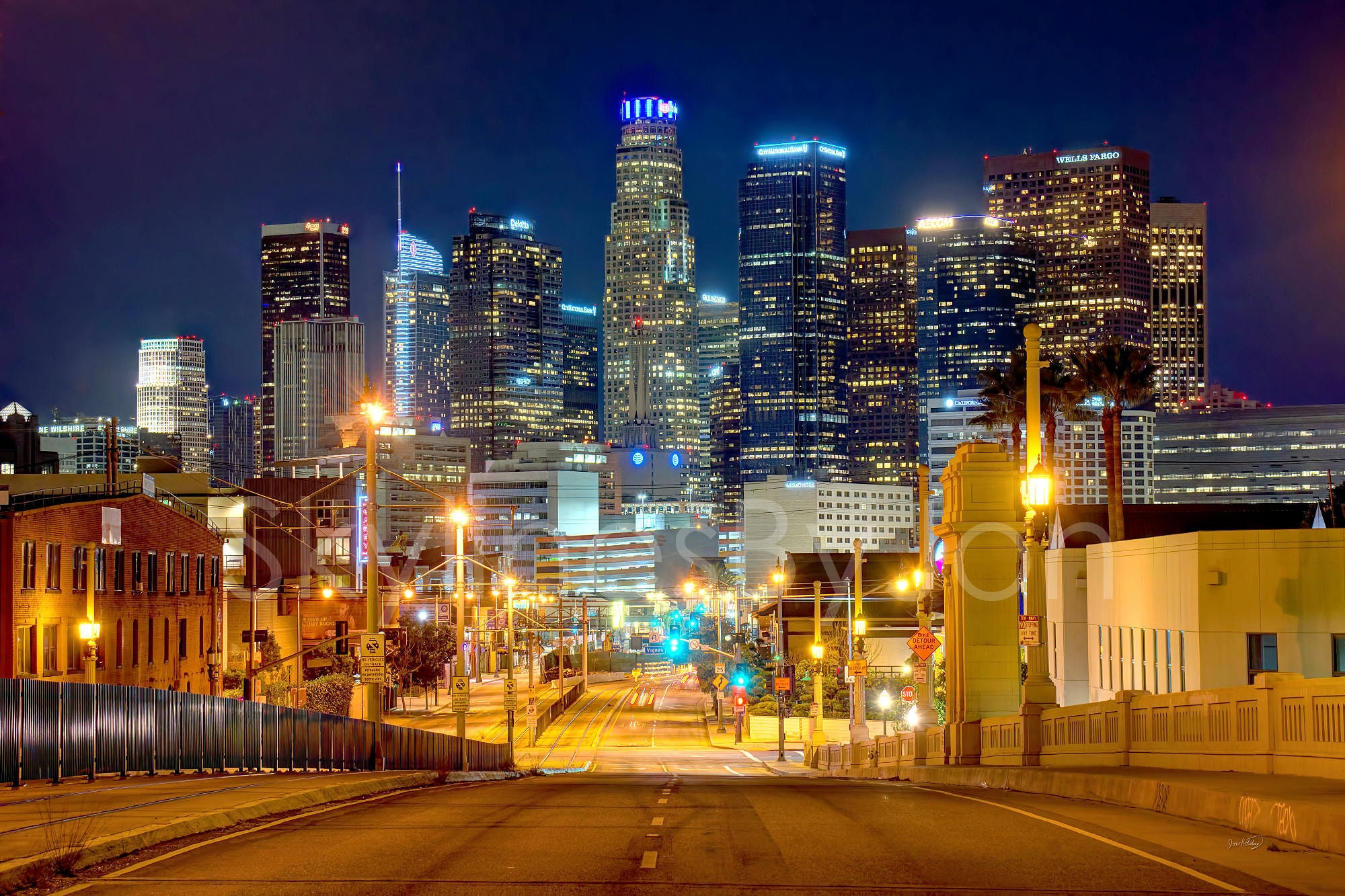 CANVAS Los Angeles Skyline NIGHT View van East LA Cityscape  Etsy