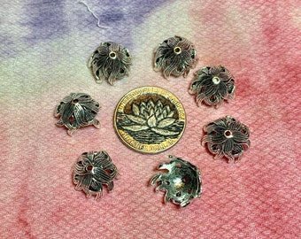 7 Antique Silver Flowing Leaf Bead Caps