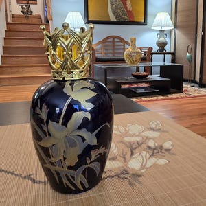 Kobaltblauwe chinoiserie porselein katalytische geur olielamp diffuser orchidee aromatherapie Grandmillennial stijl yoga meditatie cadeau