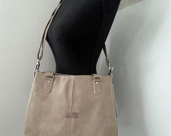 Tan Vegan Leather Crossbody Bag: Side Pockets & Interior Dividers
