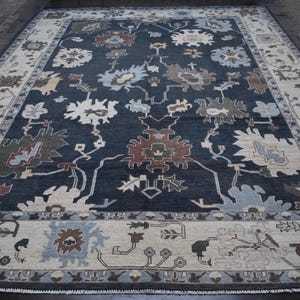 Tappeto Oushak in lana annodato a mano: tappeto in stile persiano blu navy da 9,11x13,11 piedi