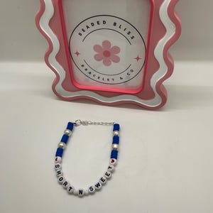 Sabrina Carpenter Short ń Sweet bracelet
