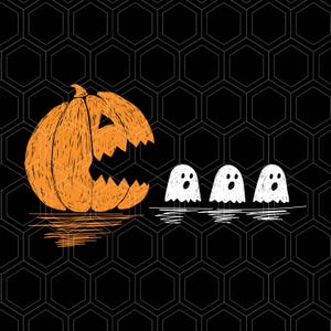 Puede incluir: Ilustración de Halloween con una calabaza naranja tallada con una amplia sonrisa y tres fantasmas blancos de dibujos animados. El fondo negro presenta un patrón de panal, creando un diseño espeluznante y festivo.