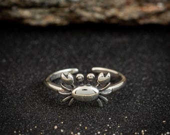 Cute Sterling Silver Crab Toe Ring for Women, Sea Life Toe Bands Adjustable Size, Beachy Toe Ring