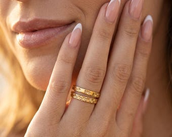 Minimalist Gold Star Engraved Rings Celestial Stackable Ring Set Dainty Stainless Steel Jewelry Waterproof Tarnish Resistant Gift
