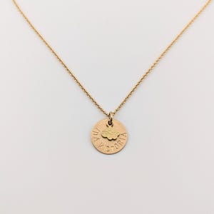 Collar de nacimiento con colgante personalizado con nombre y símbolo nube estrella corazón luna pájaro, oro 18kt, nombre grabado a mano, regalo para nacimiento,