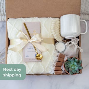 Thinking Of You Box, Mom Gift, Self Care Package for Women, Spa Basket, Gift Idea for Her, Sympathy Gift Box, Sending Hugs, Hygge Gift Box