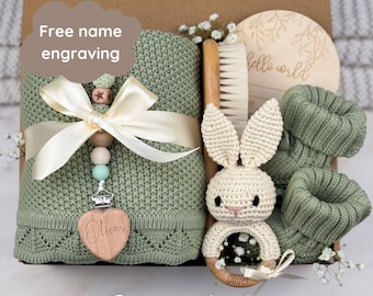 Personalized Fall Baby Shower Gift Box with Sage Green Knitted Blanket and Crochet Animal Rattle with Name, Gender Neutral Gift for New Mom