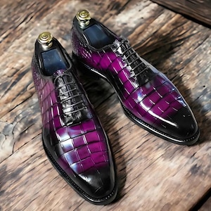 Handmade Men&#39;s Crocodile Textured Leather Oxford Shoes – Whole Cut Lace-Up Dress Shoe Classic Formal Footwear.