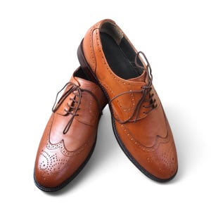 Handmade Men&#39;s Brown Wingtip Brogue Shoes – Premium Leather Lace-Up Dress Shoes, Classic Formal Footwear.
