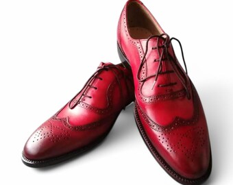 Zapatos brogue de cuero con punta de ala roja para hombre hechos a mano: zapatos de vestir clásicos con cordones para uso formal e informal.
