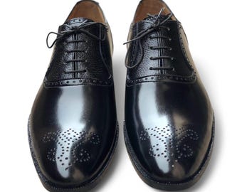 Zapatos Oxford con punta de ala negra hechos a mano para hombre: zapato de vestir clásico de cuero de plena flor.