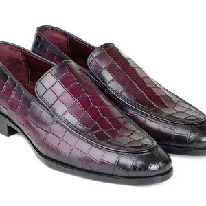 Handgefertigte maßgeschneiderte Schuhe | Alligator texturierte Lederschuhe | Lila formale Slip-on-Müßiggänger für Männer
