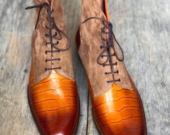 Botas de hombre hechas a mano, botas a medida, botas hechas a medida, botas de ante de piel con estampado de cocodrilo color canela a medida, botas de vestir Derby con cordones hasta el tobillo