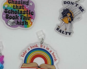 Amuletos originales para Kindle: accesorios divertidos y coloridos para lectores electrónicos para amantes de la lectura