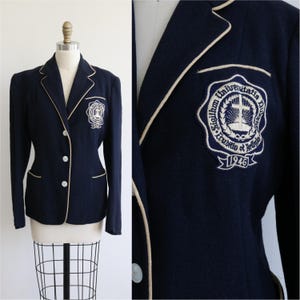 1940s Duke University Collegiate School Blazer Jacket Eruditio et Religio Sigillum Universitatis Dukensis Crest Patch Women's Blue Wool 1946