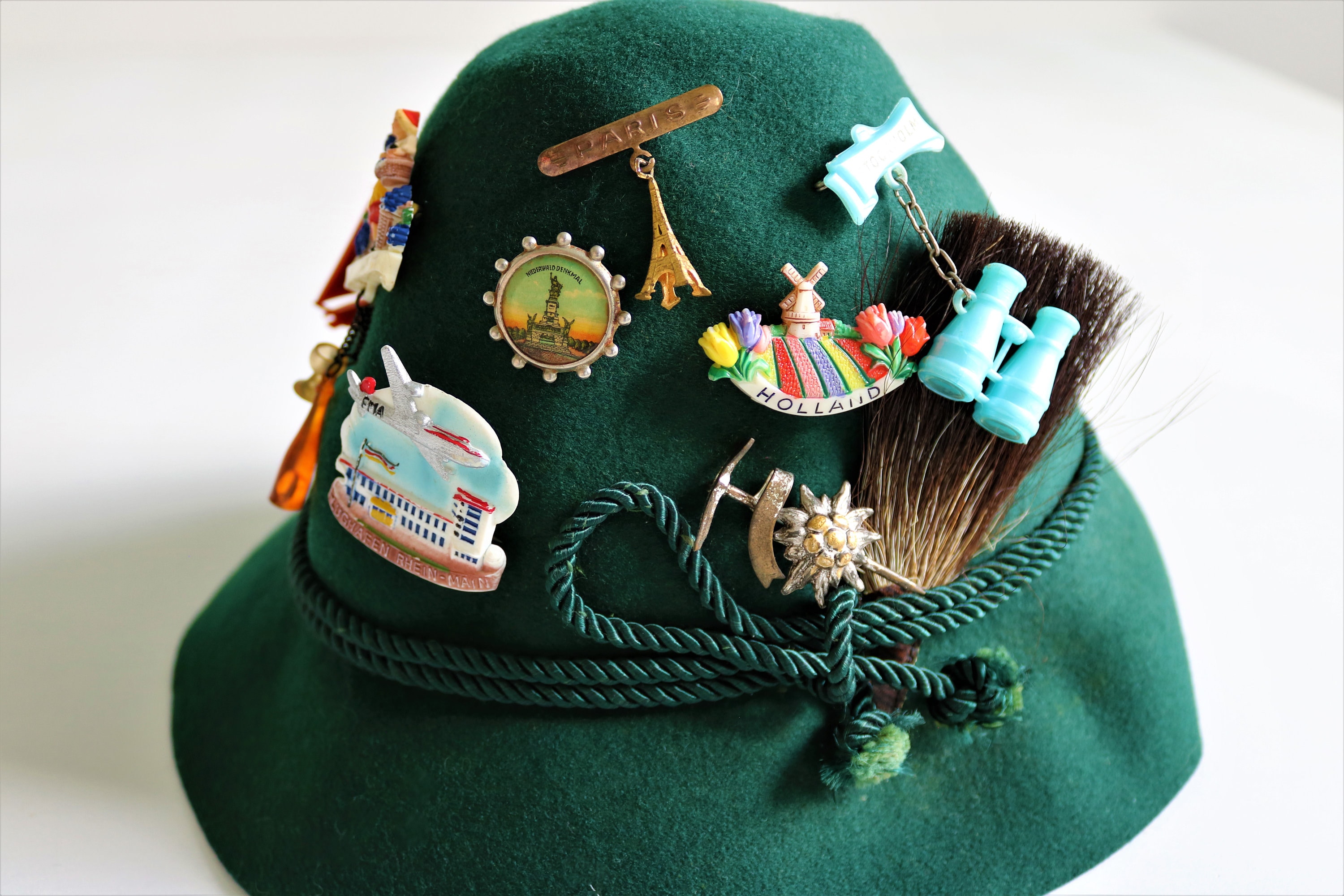 Épingle à Chapeau Bavaroise Vintage - Gamsbart (poils De Chamois) - Artisanat Allemand