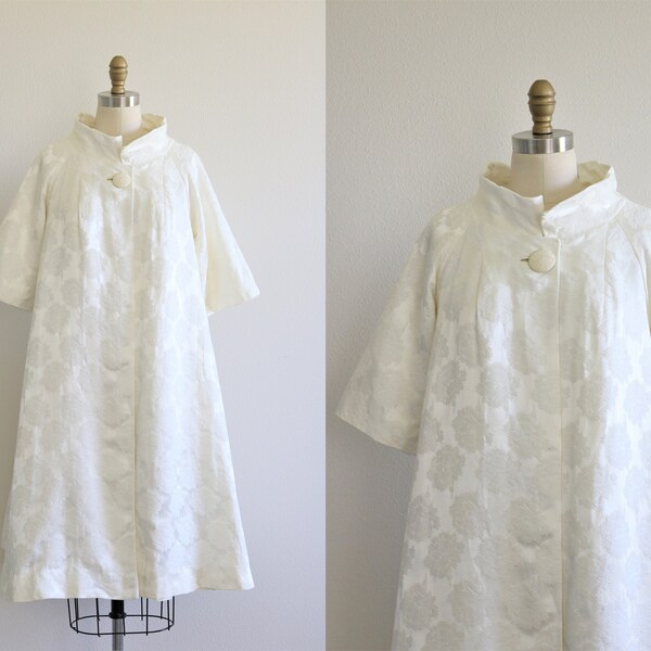 Swing Coat 60s Mod White Opera Coat Wedding Bridal Trapeze Swing Size Small S