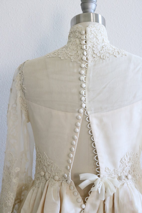 Vintage 1960s Lace Wedding Dress Long Sleeves A L… - image 7