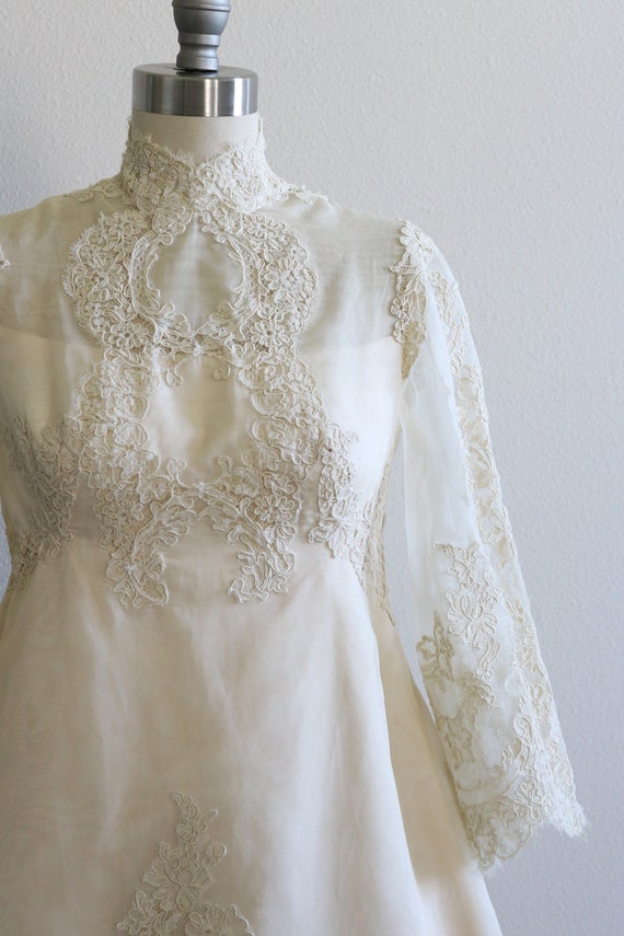 Vintage 1960s Lace Wedding Dress Long Sleeves A L… - image 9