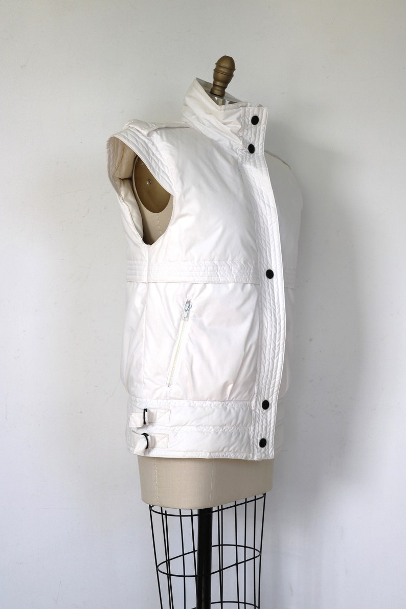 Puffy Puffer Vest Vintage 1980s Down Filled The Company Store Retro Vest Ski Wear Ski Bunny White image 3
