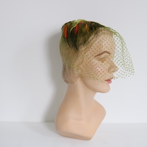 Vintage Green Feather 1950s Veil Fascinator Hat Vintage Hat Women&#39;s Hat Wedding Bridal Headpiece Cocktail Hat Tea Party Hat Retro MCM Hat