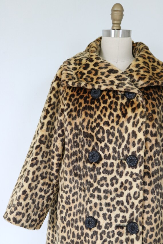 Leopard Coat 1960s Leopard  Swing Coat Animal Pri… - image 6