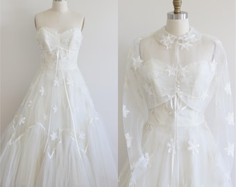 Vintage Tea Length Wedding Dress 1950s Lace and Tulle Gown with a Strapless Bodice and Jacket Full Skirt / Snow Princess