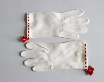 Guanti corti vintage bianchi con nappe rosse, anni '60