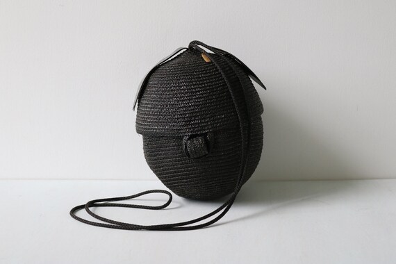 Ugo Correani Black Apple Peach Basket Purse Novelt
