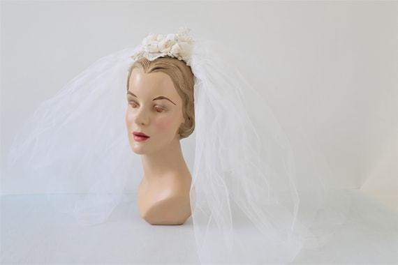 Vintage Short Wedding Veil Headpiece 1960s Bridal