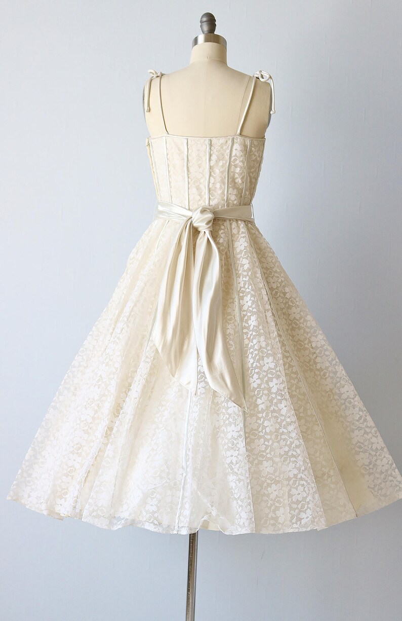 Vintage 1950s Lace Party Formal Dress / Cream and A Hint of Blue / Sabrina image 5