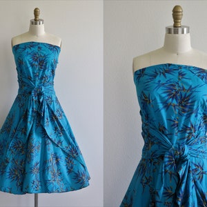 Vintage 1950s Cotton Wrap Dress Full Skirt Strapless Hawaiian Bali Halter Top Size Small S