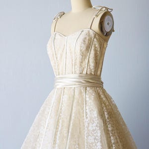 Vintage 1950s Lace Party Formal Dress / Cream and A Hint of Blue / Sabrina image 2