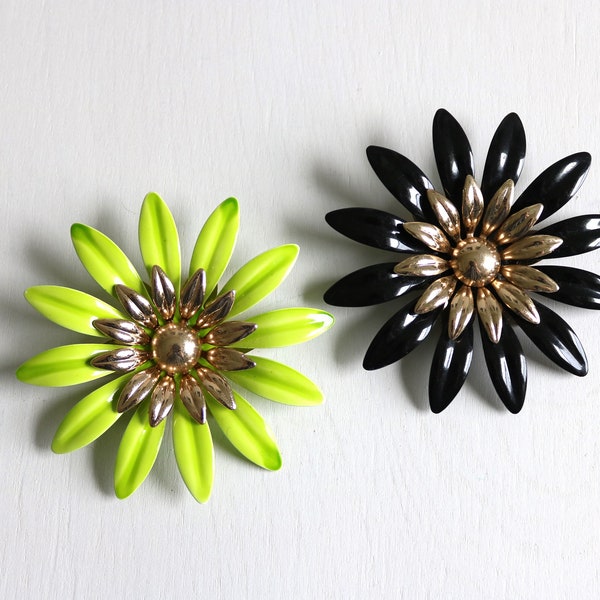 Enamel Flower Pins Black and Green Gold Sarah Coventry Enamel Brooch Enamel Jewelry