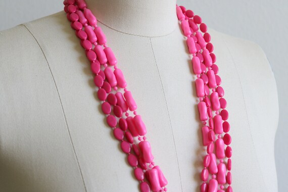 Hot Pink Multi Strand Necklace Vintage 1950s Mult… - image 4