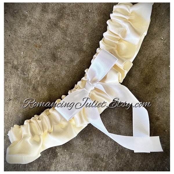 Satin Skirted Satin Bridal Garter in ivory/white