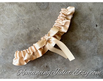 Satin Skirted Satin Bridal Garter in champagne/champagne