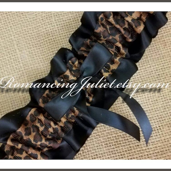 The Classic Chic Leg Garter....shown in cheetah/black