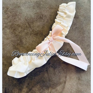 Satin Skirted Satin Bridal Garter in ivory/peach