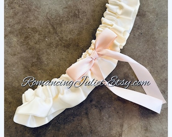 Satin Skirted Satin Bridal Garter in ivory/peach