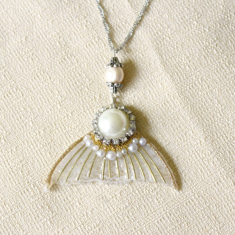 magical fantasy fairytale ocean maiden jewelry Large Vintage-Style Pearl and Lace Mermaid Tail Fluke Resin Charm Pendant Necklace