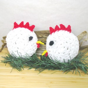 Pattern for Chicken Pot Scrubber. Scrubbie pattern, chickens, scour pad pattern, durable, eco-friendly, gift, colorful.